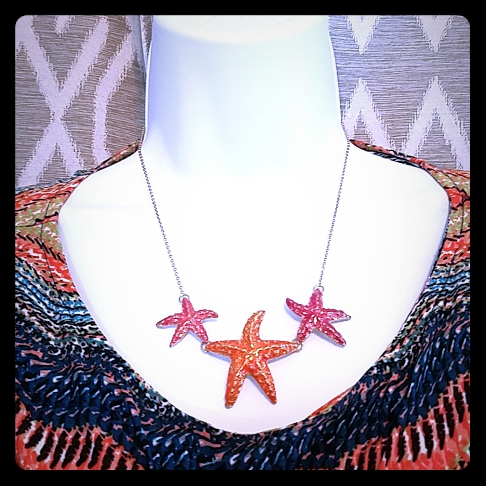 🐚 Starfish statement necklace w/box